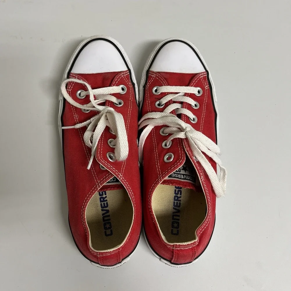 Converse Chuck Taylor All Star Low Top Red Canvas Sneakers Unisex Size 8 Skater